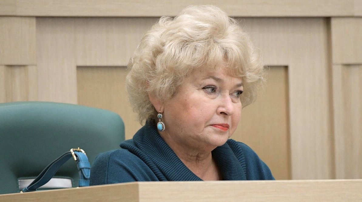 Комитет Госдумы вернул Нарусовой законопроект об ужесточении наказания за пытки