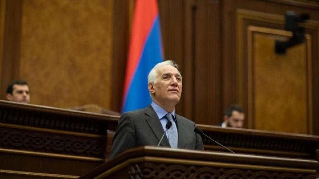 Пятым президентом Армении был избран Ваагн Хачатрян