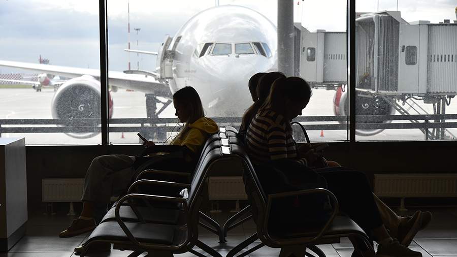 Продлен режим временного ограничения полётов в аэропорты юга и центра России