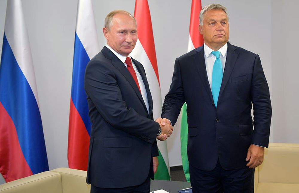 Виктор Орбан предложил Владимиру Путину провести мирные переговоры России и Украины