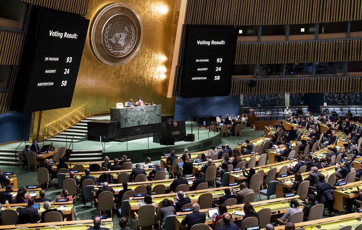 Генассамблея ООН приостановила членство России в Совете ООН по правам человека
