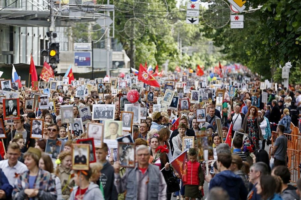 В ДНР отменили парад Победы и шествие Бессмертного полка