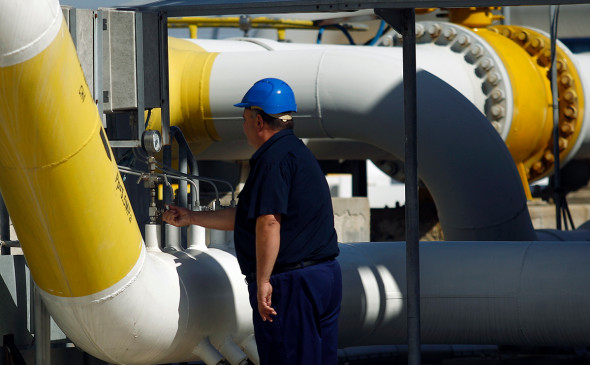 Венгрия принимает схему новой оплаты за российских газ и нефть в рублях