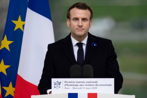 Президент Франции заявил, что в случае ухода из политики станет писателем