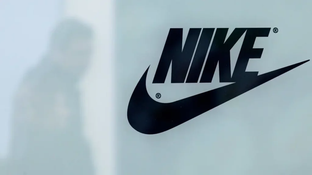 Nike уходит из России