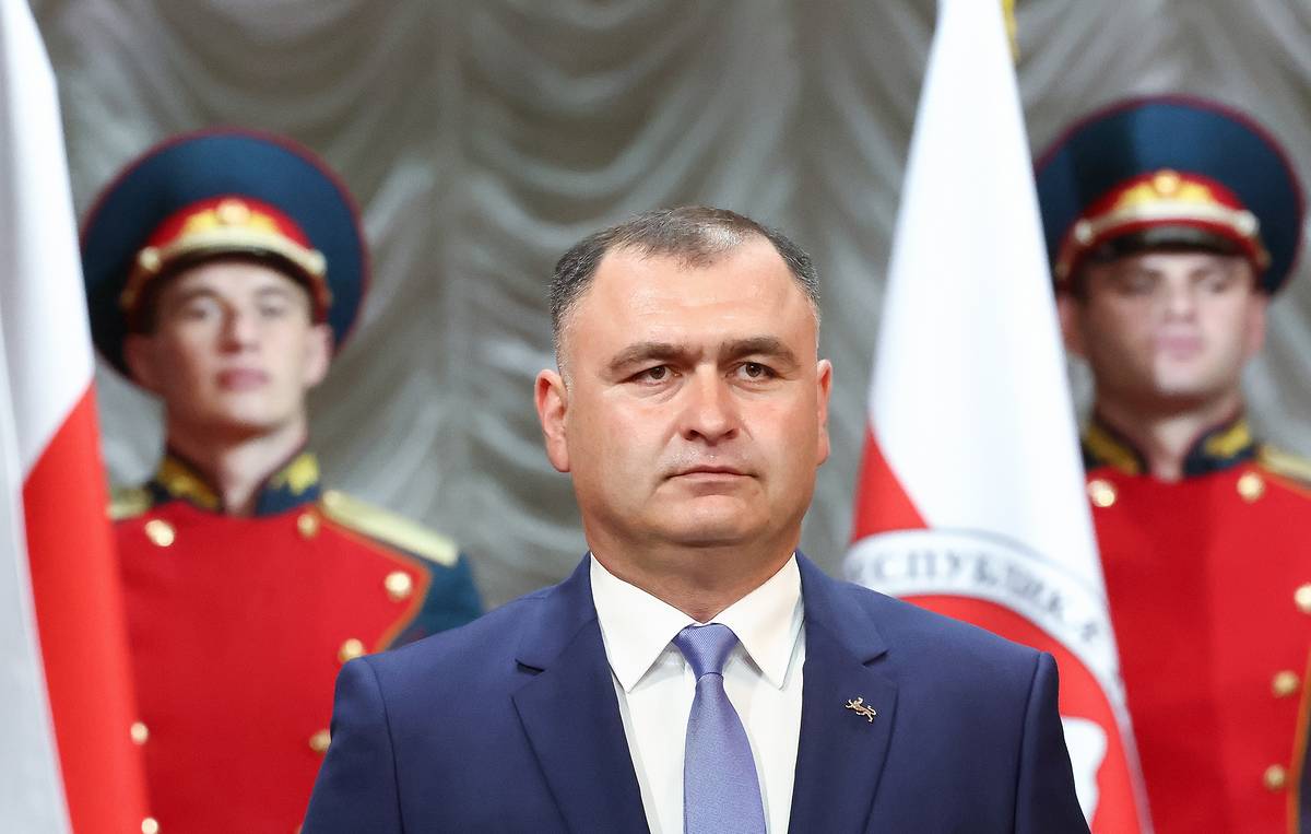 Президент Южной Осетии приостановил указ о референдуме о присоединении к России