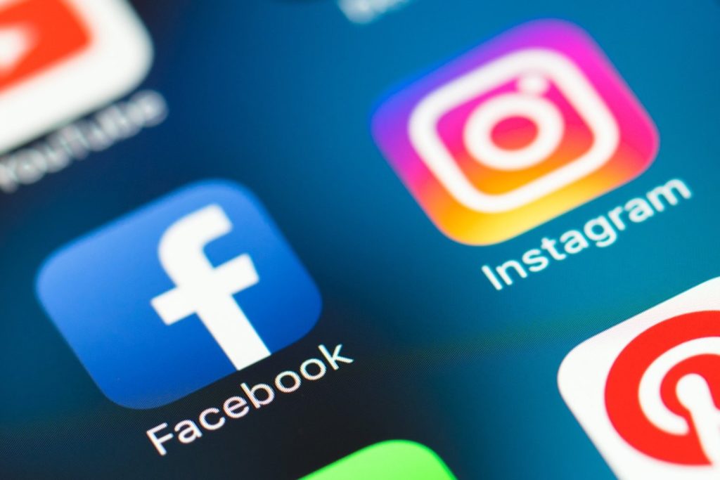В ДНР заблокировали доступ к Facebook и Instagram