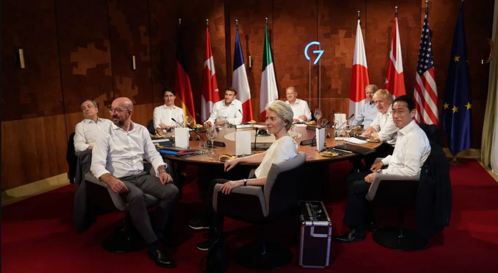 Лидеры стран "G7" пообещали Зеленскому поддерживать Украину столько, сколько потребуется