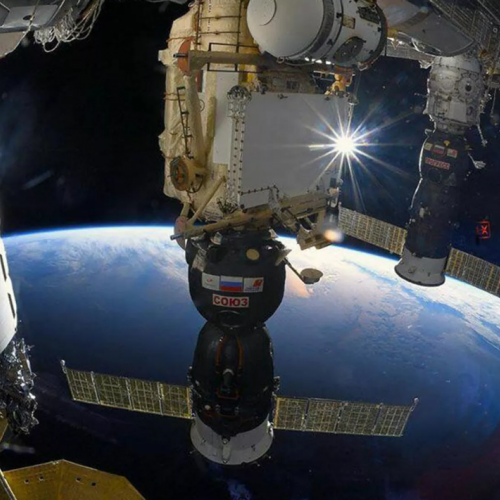 С 2024 года Россия откажется от МКС и начнет формировать свою орбитальную станцию фото