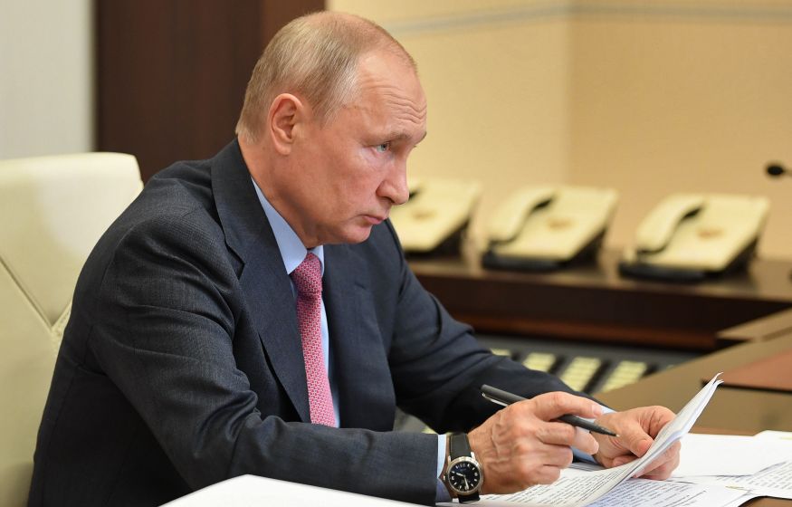 Президент России подписал закон об уголовной ответственности за призывы к действиям против безопасности страны и участие в военных действиях против нее