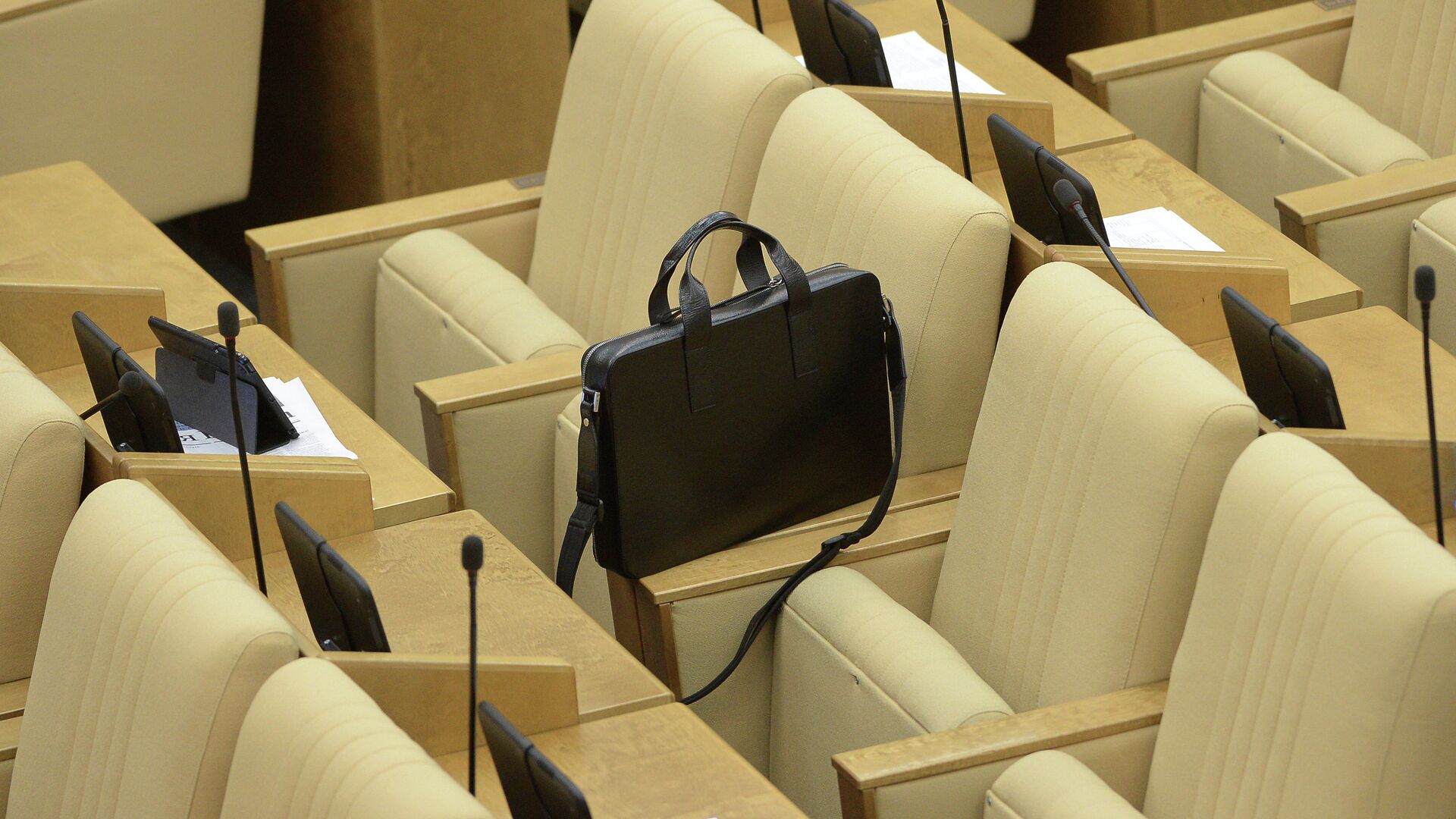 Вячеслав Володин предложил сократить отпуска депутатов и чиновников