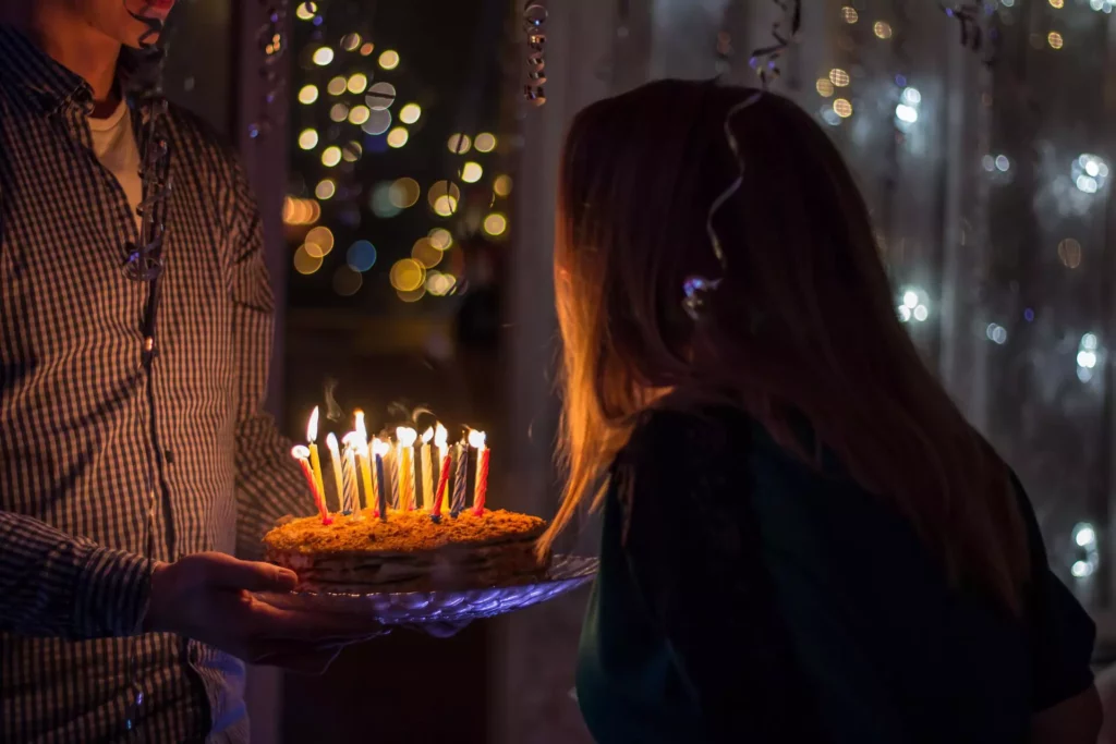 Раз в год сделать людям подарок на день рождения - почему нет?