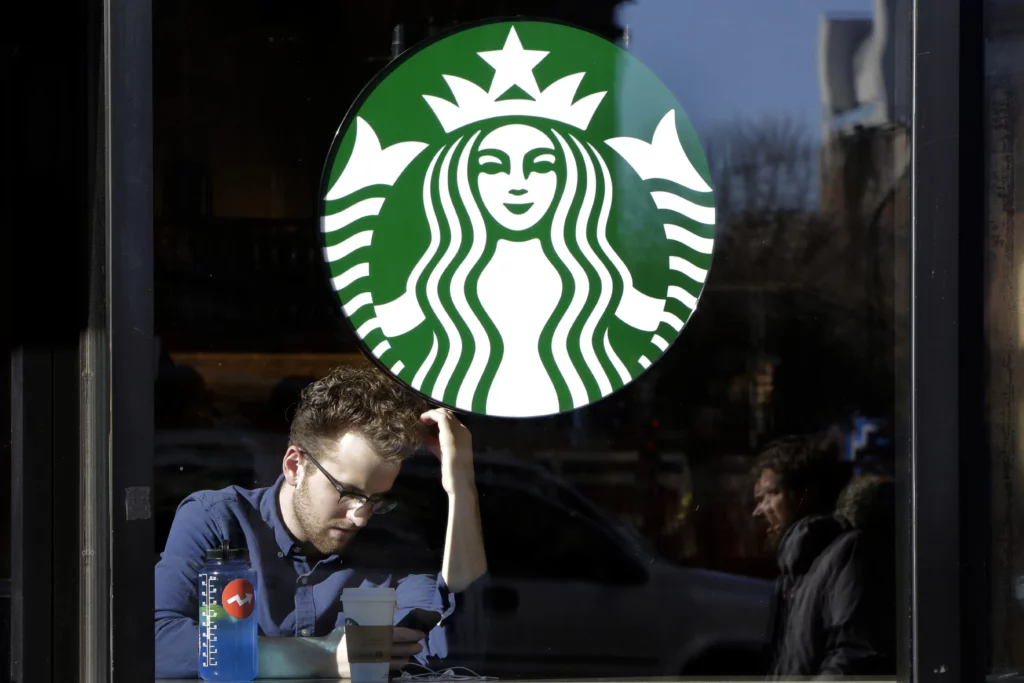 Рэпер Тимати станет совладельцем российской сети кофеен Starbucks