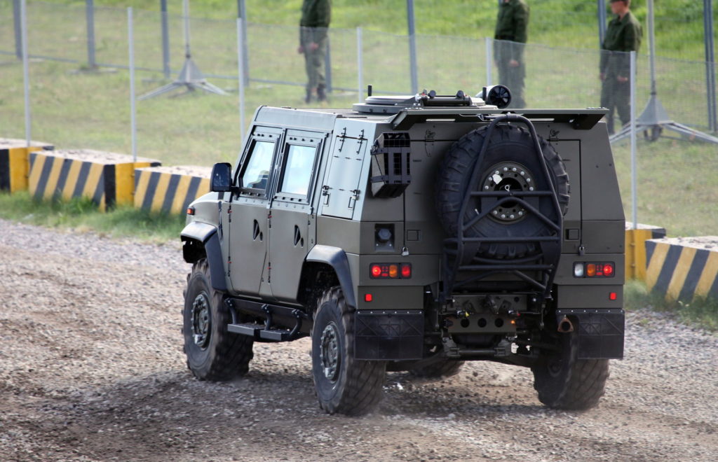 Норвегия передала Украине 14 бронированных патрульных автомобилей IVECO LAV III