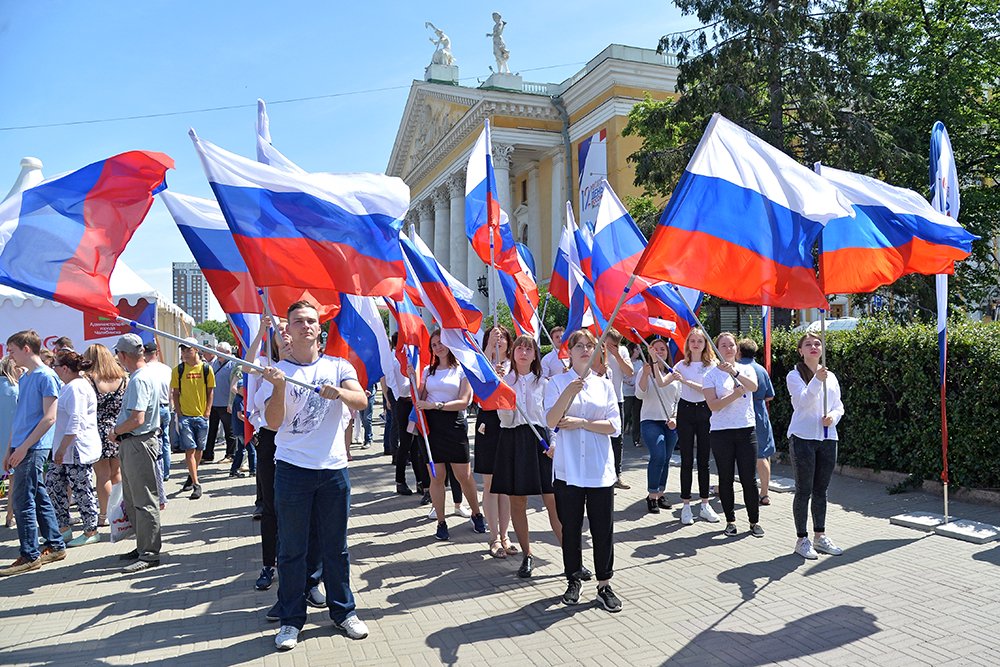 Госдума приняла закон о создании всероссийского движения детей и молодежи
