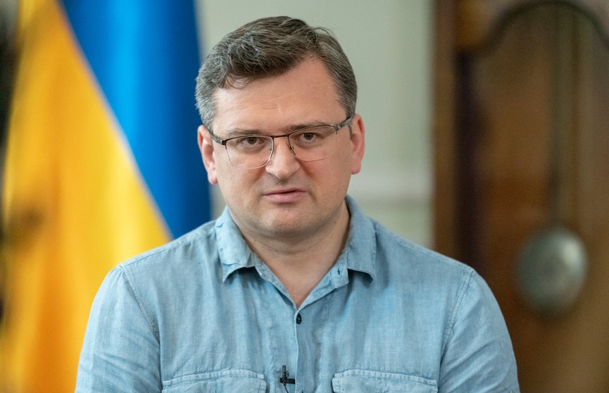Глава МИД Украины Дмитрий Кулеба заявил, что его семья покинула страну после начала спецоперации