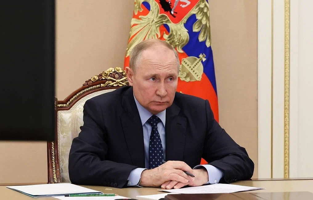 Президент России подписал указ о мерах в сферах финансов и ТЭК из-за недружественных действий стран фото