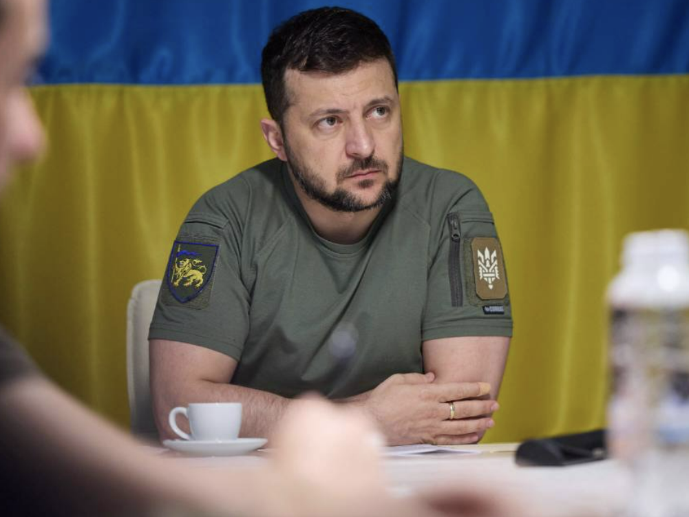 Владимир Зеленский обвинил Евросоюз в искусственной задержке помощи Украине