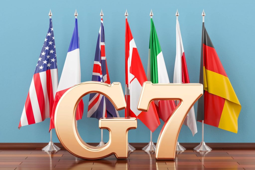 Страны G7 впали в отчаяние из-за ответа России на "нефтяной потолок"