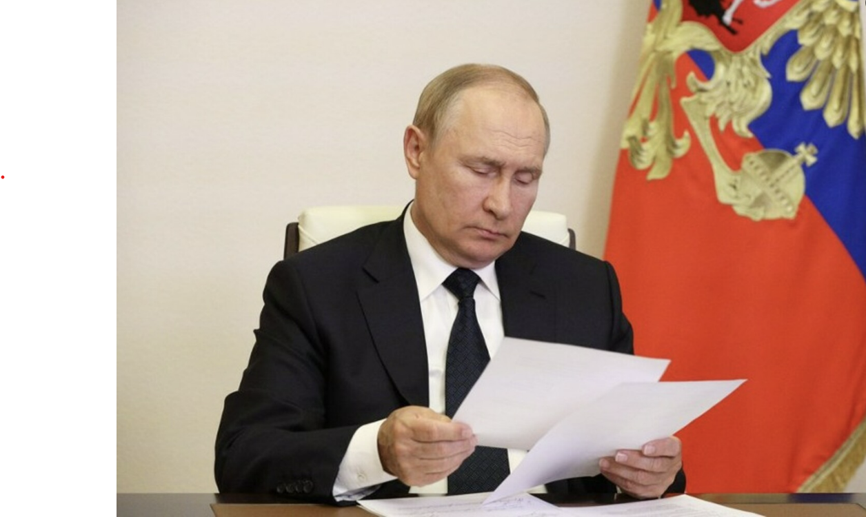 Президент Владимир Путин подписал указы о признании независимости Запорожской и Херсонской областей