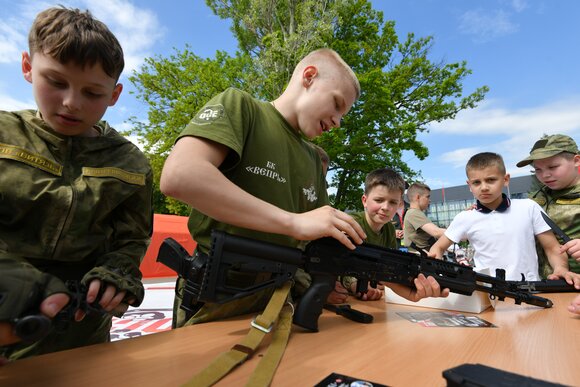 Борис Чернышов: «Начальная военная подготовка — старая добрая традиция»