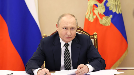 Владимир Путин объявил о продлении срока действия "Дальневосточной ипотеки" в России