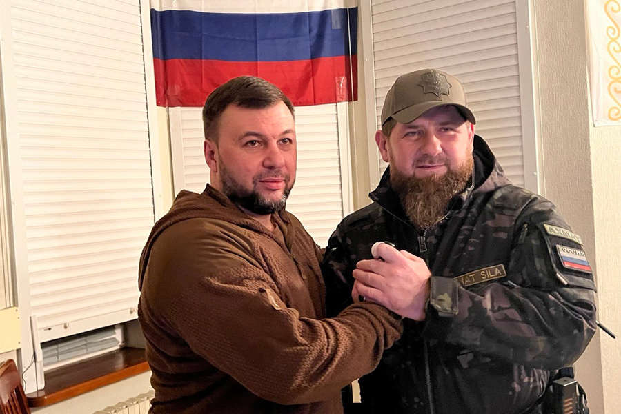 Рамзан Кадыров наградил Дениса Пушилина орденом имени своего отца