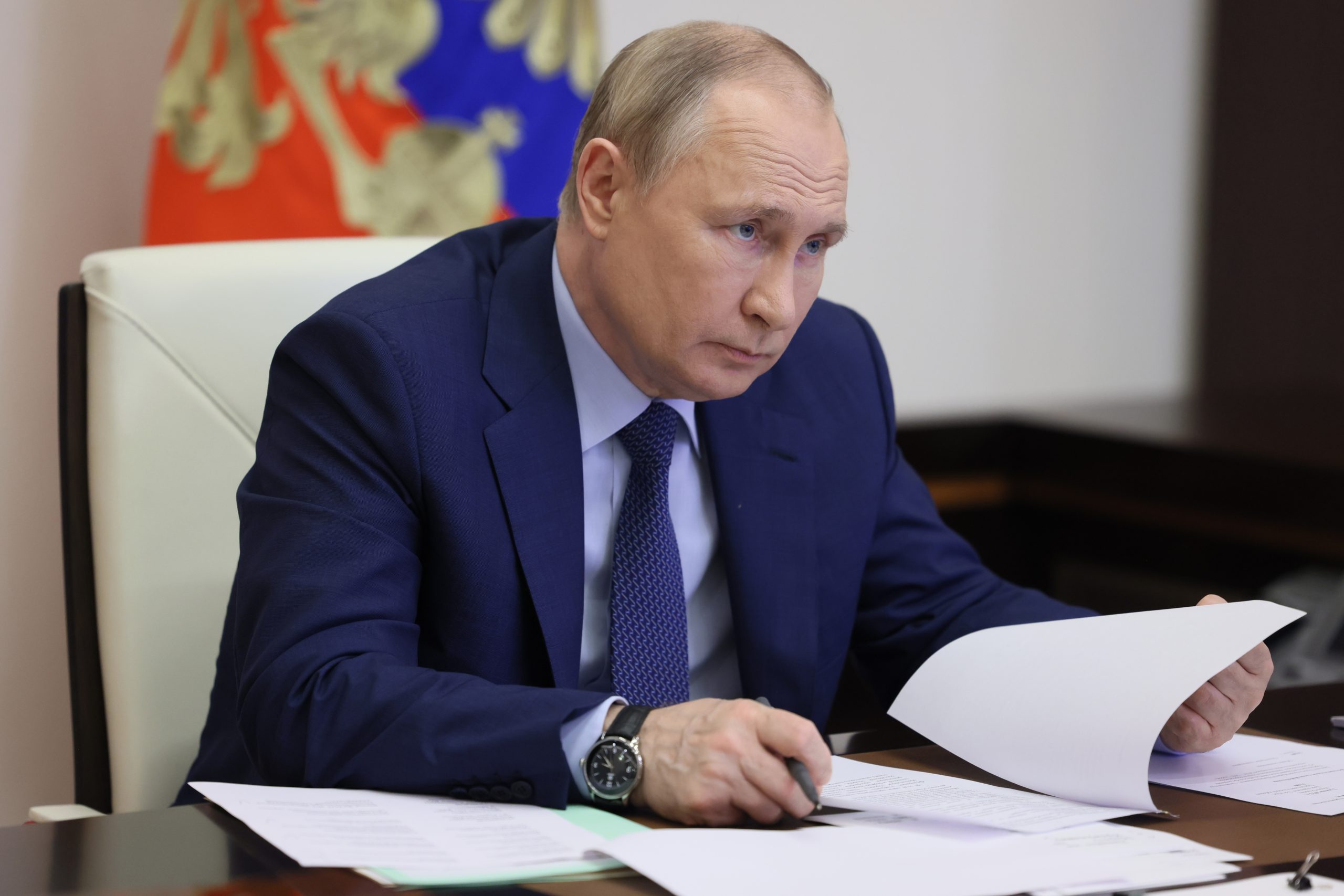 Владимир Путин подписал законы о принятии ДНР, ЛНР, Запорожской и Херсонской областей в состав России
