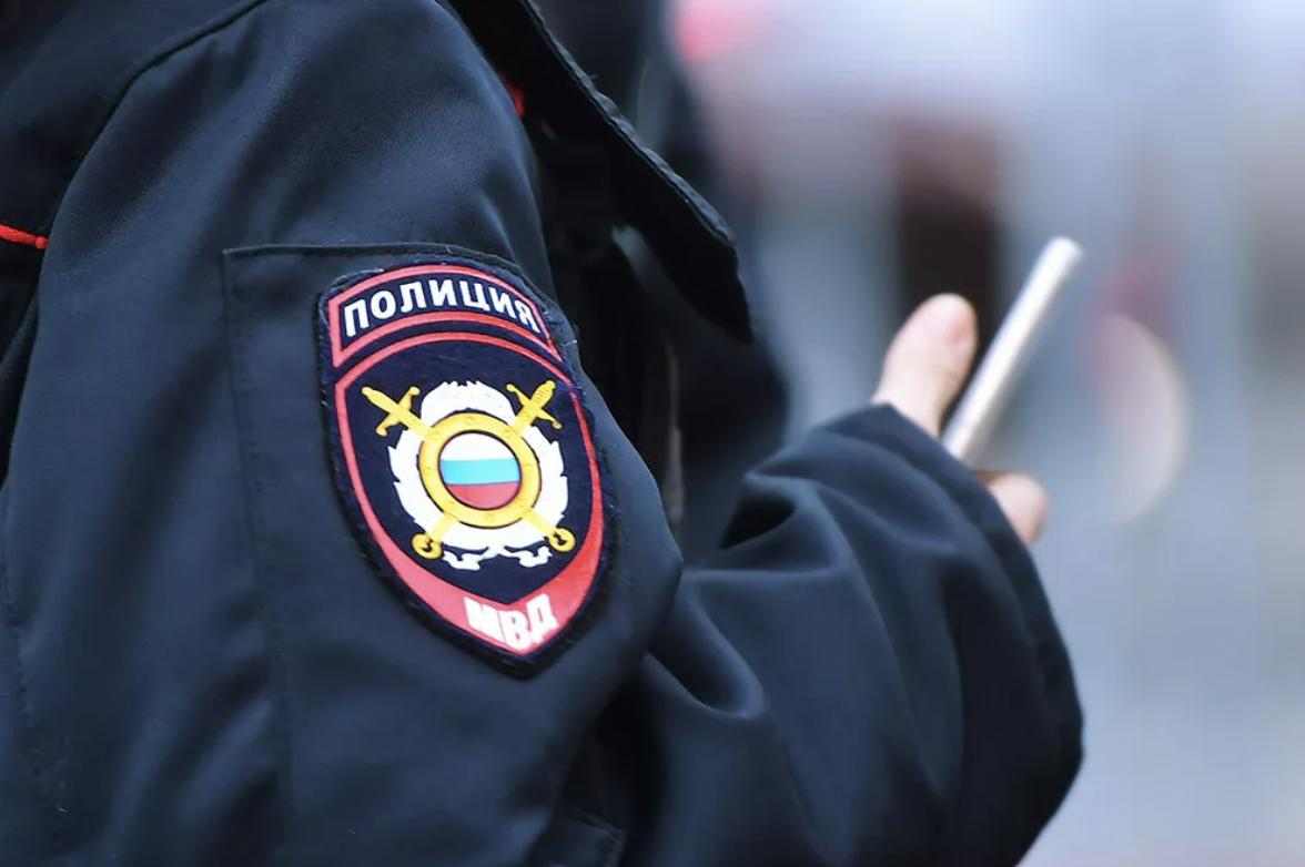 В Калининграде вооруженный грабитель вынес из отделения банка более полумиллиона рублей
