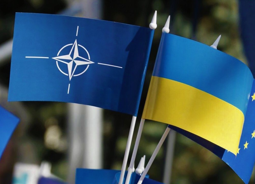 Украина не сможет вступить в НАТО в условиях боевых действий