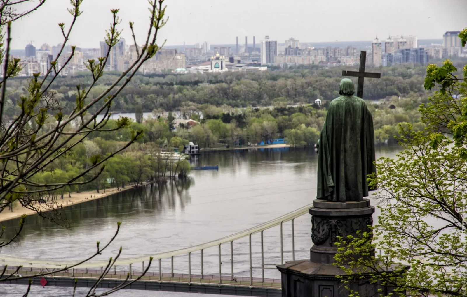 Памятник крестителю Руси Владимиру Великому в Киеве