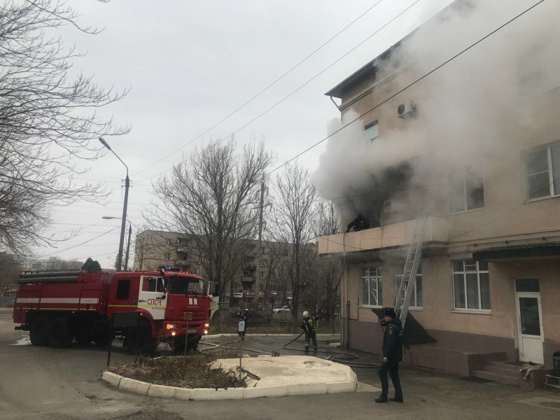 Пожар в детской больнице в Астрахани