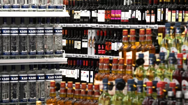Запрет на продажу алкоголя ввели в Тыве до 8 января