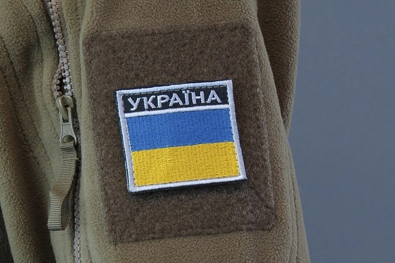 Нашивка с украинским флагом