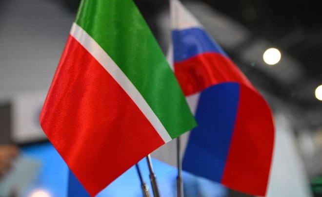 В РТ закупили флаги России и Татарстана
