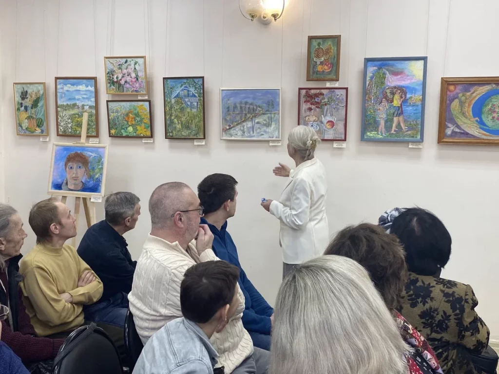 В городе Ковров выставка семьи художниц