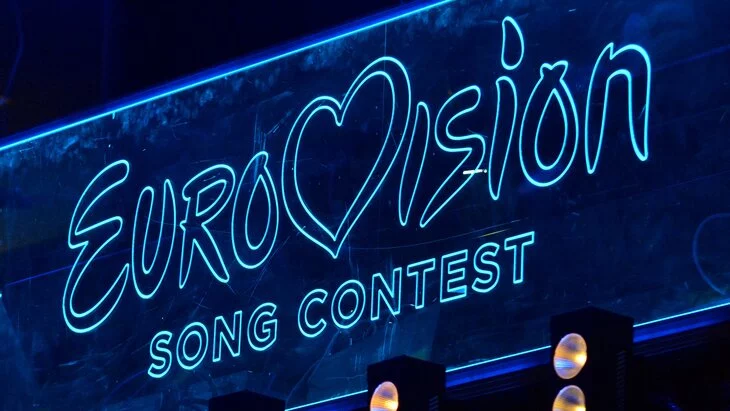 Трансляция международного песенного конкурса могут отменить в РФ за пропаганду ЛГБТ