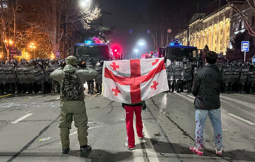 Протесты в Грузии фото 2023 закон об иноагентах