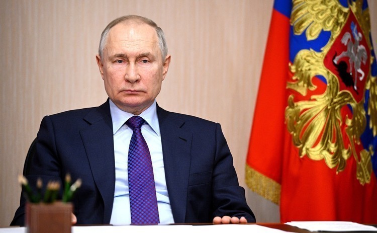 Президент Владимир Путин приостановил участие России в ДСНВ