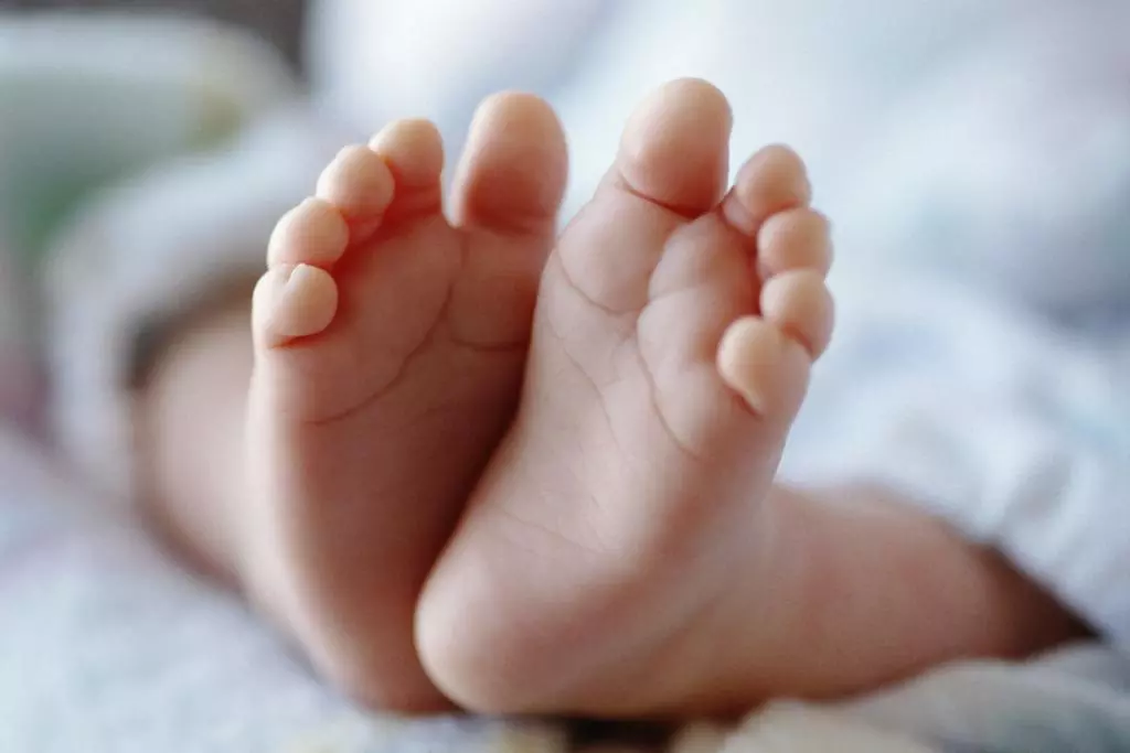 Ножки младенца