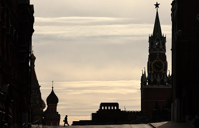 В России и Украине отреагировали на атаку беспилотников, которые пытались атаковать башни Кремля и, возможно, убить самого Путина на майских выходных