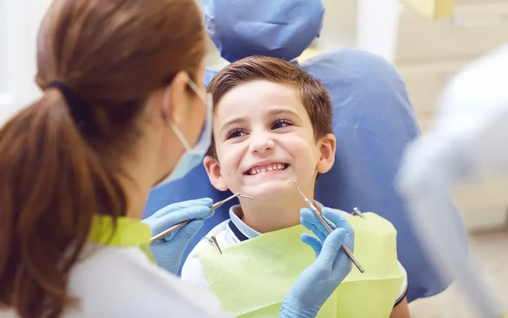 Ребёнок на приёме у стоматолога