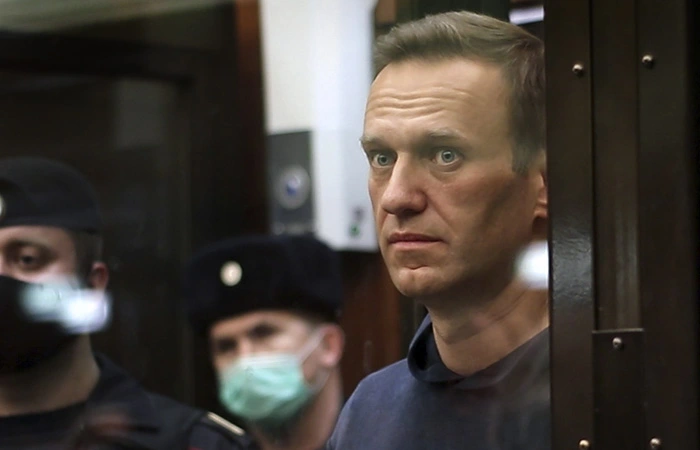 Алексей Навальный* внесен в список организаций и физлиц, в отношении которых имеются сведения об их причастности к терроризму и экстремистской деятельности