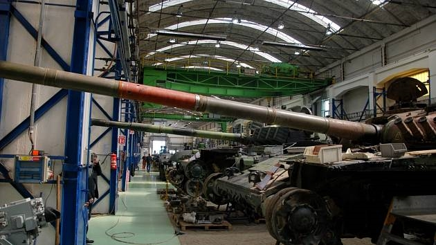 Компания VOP CZ займется модернизацией танков Украины