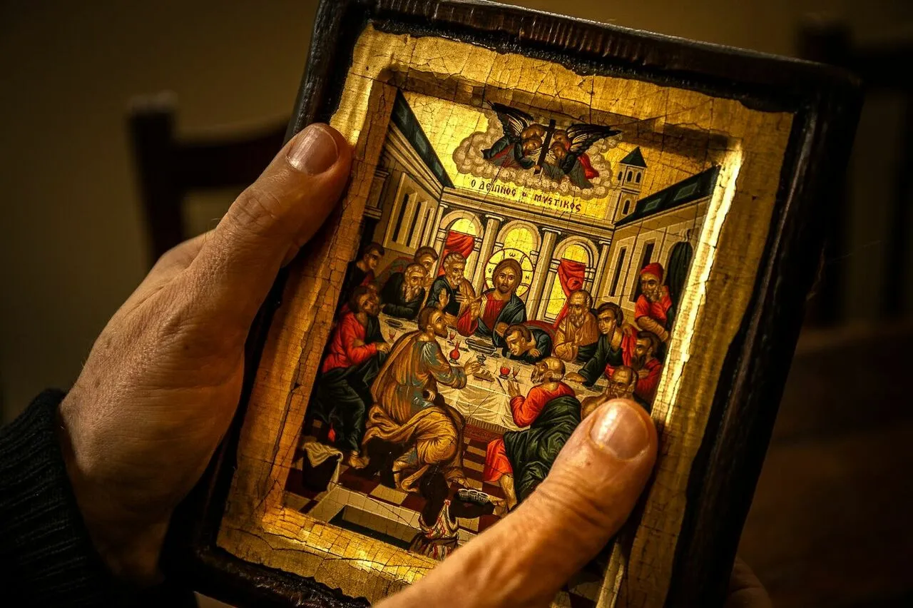Туристка пыталась вывезти старинную икону из России в Финляндию