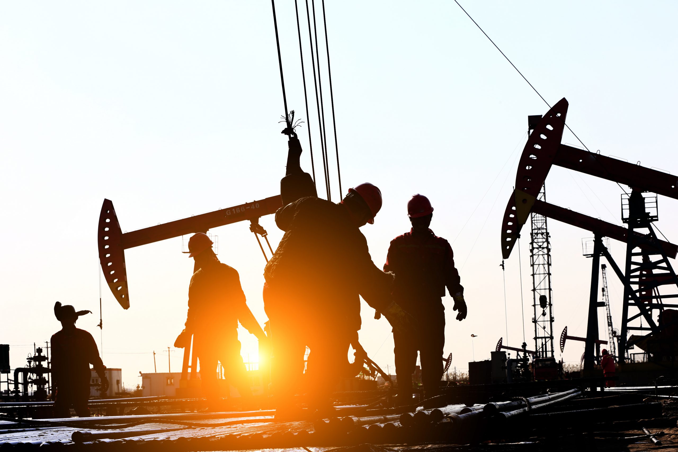 нефтяники