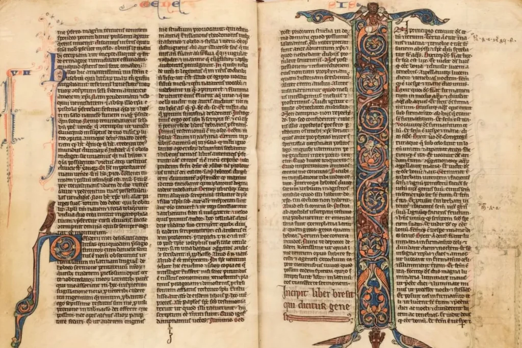 В Великобритании почти за 5 миллионов рублей продали экземпляр Библии XIII века