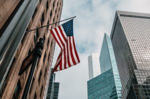 Администрация Трампа подала иск против властей Лос-Анджелеса фото